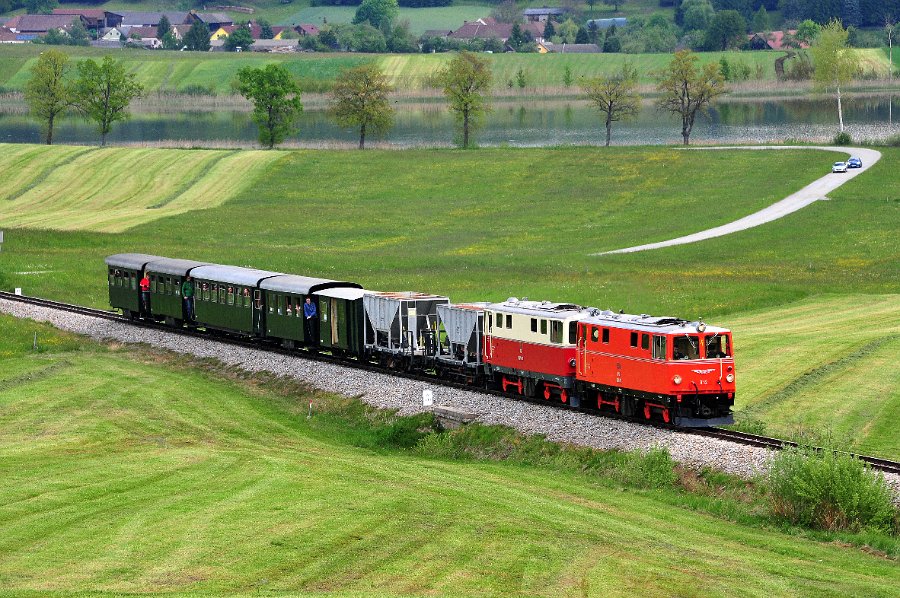 NÖVOG V5 und V12 Doppeltraktion 41